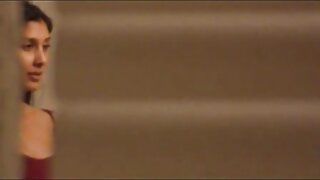 ಬೆನೆರಿಫಿಕ್ ಕಪ್ಪು ವೋರ್ ಬಿಳಿಯ ಸೊಗಸುಗಾರನಿಗೆ ರಿವರ್ಸ್ ಕೌಗರ್ಲ್ ರೈಡ್ ನೀಡುತ್ತದೆ