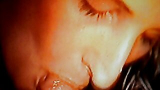 ಬೂಟಿಲಿಶಿಯಸ್ ಹೊಂಬಣ್ಣದ ಆಂಡಿ ಆಂಡರ್ಸನ್ ತನ್ನ ಕತ್ತೆಯನ್ನು ಗಟ್ಟಿಯಾಗಿ ಹಿಗ್ಗಿಸುತ್ತಾಳೆ